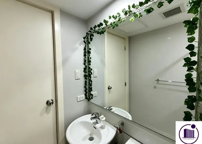 Citispace 1br Condotel At Azure Urban Near Airport #az01a Apartamento *